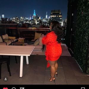 You got ya V-Day dress yet sis?